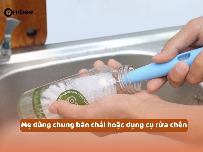 sai-lam-pho-bien-khi-ve-sinh-binh-sua