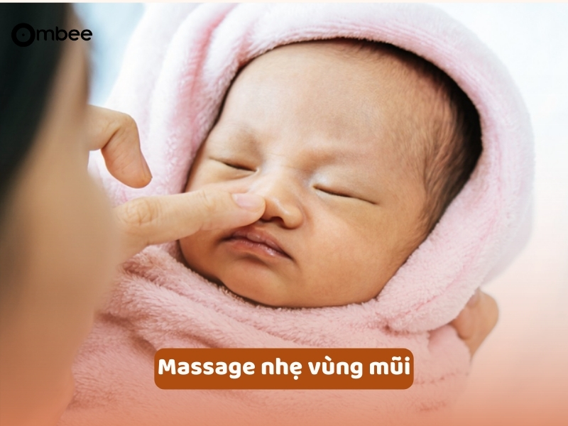 7-meo-dan-gian-chua-nghet-mui-cho-tre-so-sinh-hieu-qua