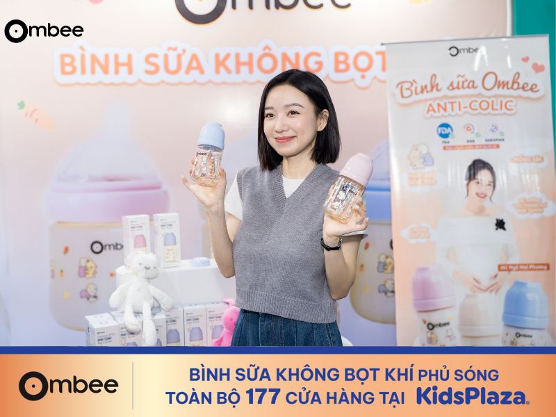 ombee-cung-ba-me-tao-nen-khoanh-khac-ruc-ro-tai-festival-me-bau-em-be-2025